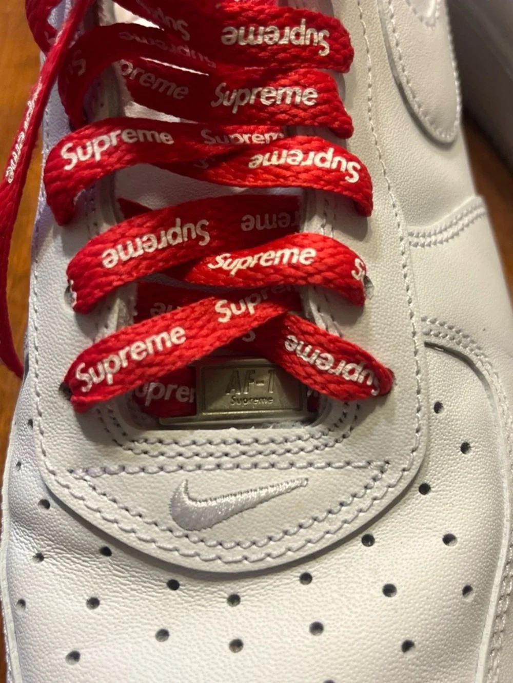 Nike men’s ' White Sneakers with Red Supreme Laces